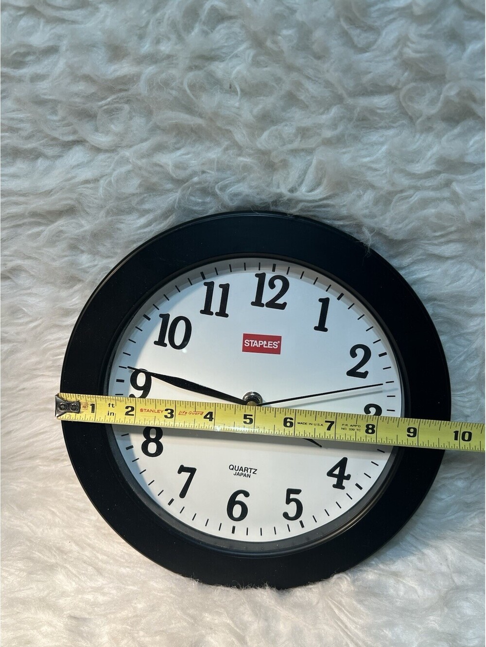 10-inch Staples wall clock *Tested* - Picture 3 of 6